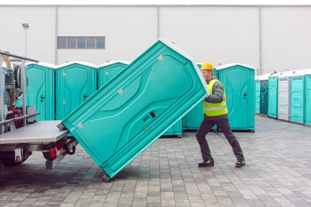 Best Portable restroom trailer rental  in Shelbyville, IN