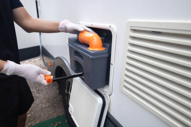 Best Portable toilet rental cost  in Shelbyville, IN